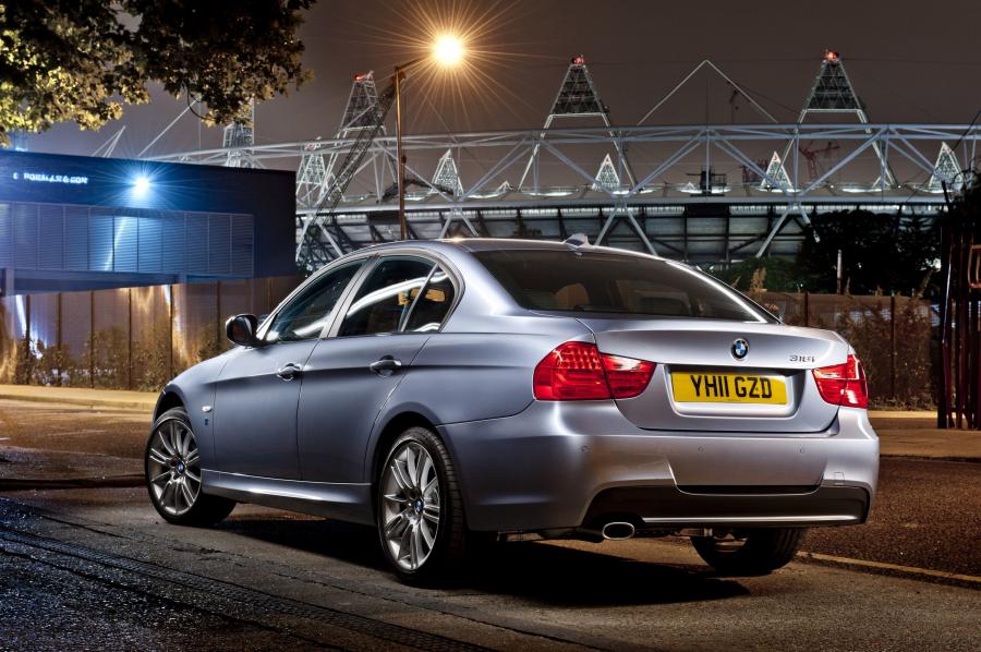  BMW 3-Series Performance Edition 2012 года  (фото 2 из 3)